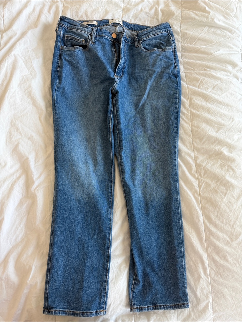 Universal Thread High and Straight Women’s Blue Straight-Leg Jeans Size 14